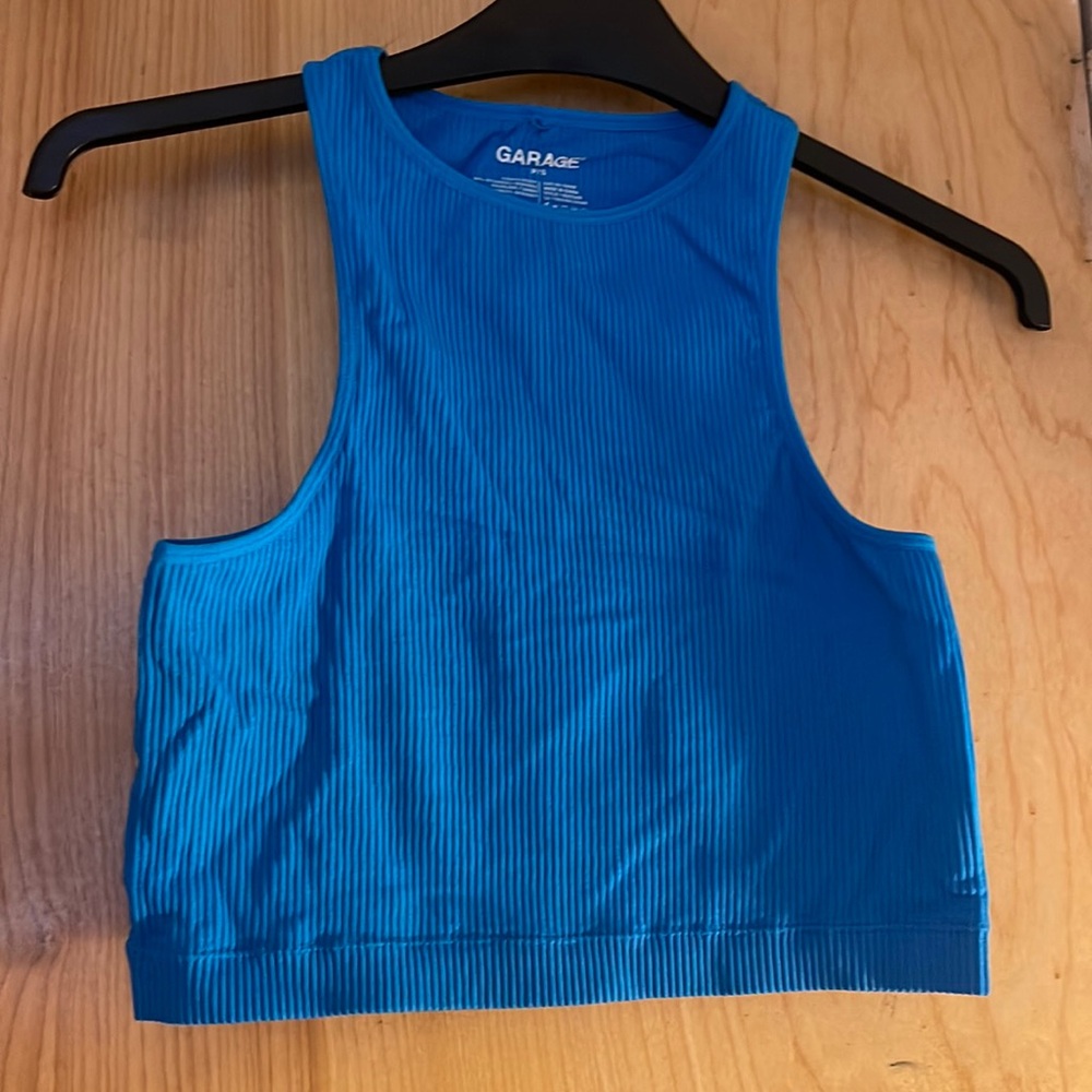 Garage Seam Free Blue Tank